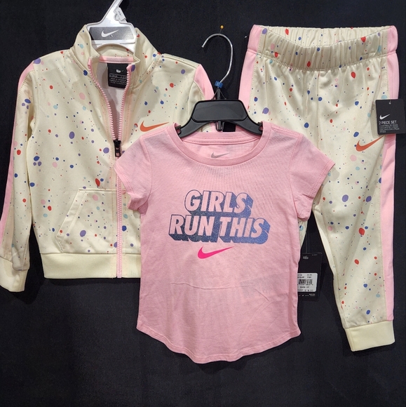 🆕️ Nike Track Suit - Picture 10 of 15